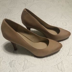 Nine West Tan Heels